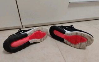 Nike Air Max 270 T40 Negras Blancas