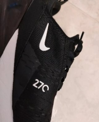 Nike Air Max 270 T40 Negras Blancas