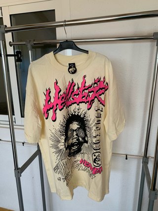 Camiseta gráfica con estampado de fuego