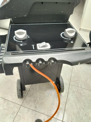 Barbacoa Weber Gas y Carbón Negra