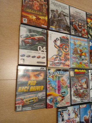 Lote de 17 Videojuegos PC CD-ROM