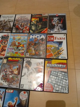 Lote de 17 Videojuegos PC CD-ROM