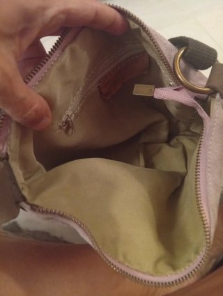 Bolso de ante rosa y marrón