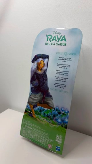 Muñeca Sisu Disney Raya y el Último Dragón