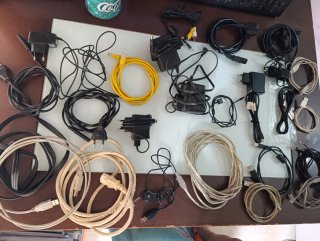 Lote Cargadores y Cables Varios