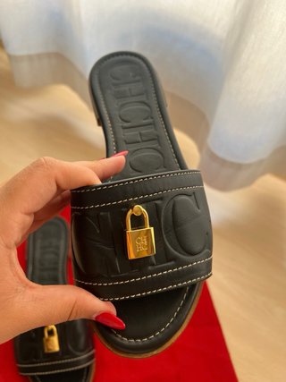 Palas CH Carolina Herrera Talla 37 Negro/Dorado
