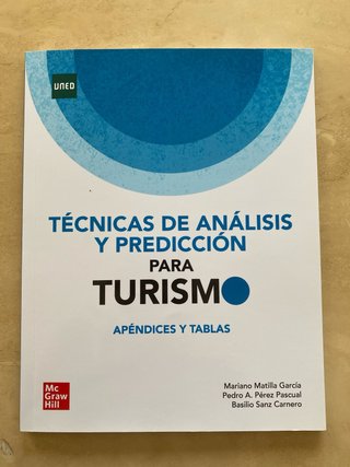 Técnicas de análisis y predicción para turismo