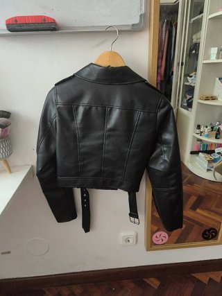 Chaqueta Stradivarius Negra Talla S