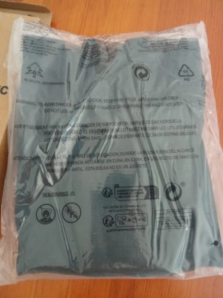 Puerta mosquitera magnética
