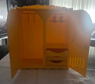 Armario Barriguitas Antiguo Amarillo