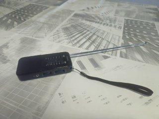 Radio Portátil Philips + Auriculares