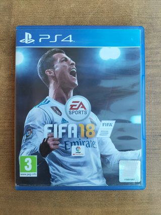 PS4 + Mando + 7 Juegos