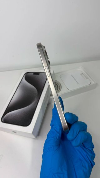 iPhone 15 Pro Max Plata como nuevo. Batería  87%