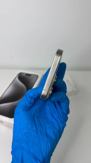 iPhone 15 Pro Max Plata como nuevo. Batería  87%