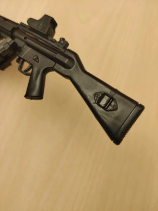 Modellino MP5SD5 1:6 da assemblare