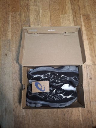 Asics Gel NYC Zapatillas Negras y Plateadas
