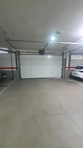 Alquiler Plaza de garaje en urbanización La Legua