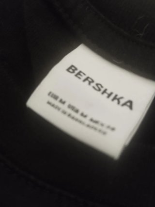 Camiseta Bershka alternativa streetwear
