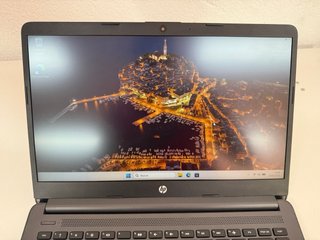 HP 240 G8 Portátil 128GB SSD 4GB RAM