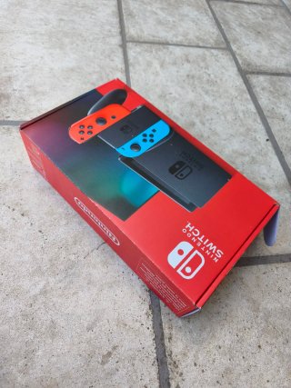 Caja Switch: Base, Cargador y Estuche SIN CONSOLA