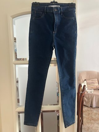 Pantalón vaquero pitillo azul talla 36