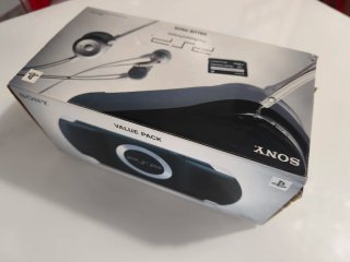 Altavoz Logic3 para PSP + Estuche + Caja