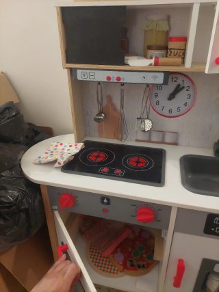 Cocinita de madera para niños