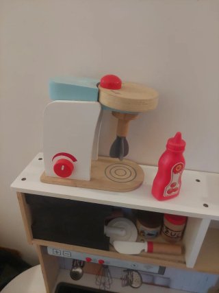 Cocinita de madera para niños