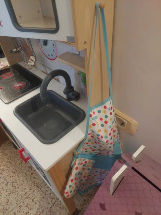 Cocinita de madera para niños