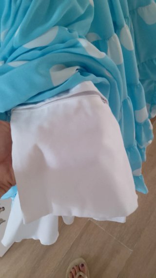 Traje de flamenca lunares blancos