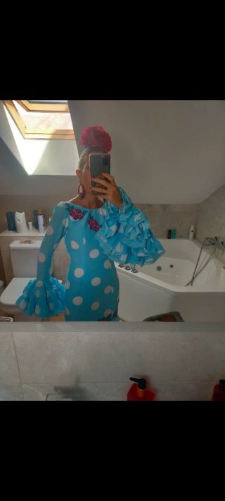 Traje de flamenca lunares blancos