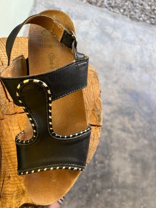 Sandalias de tacón negras