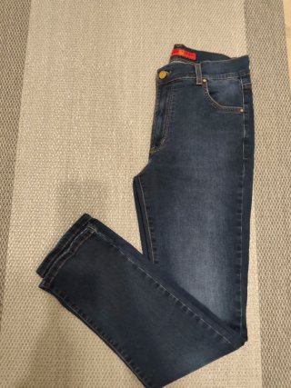 Pantalón tejano elástico azul