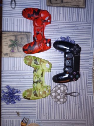 Mando PS4 + 2 Fundas Protectoras
