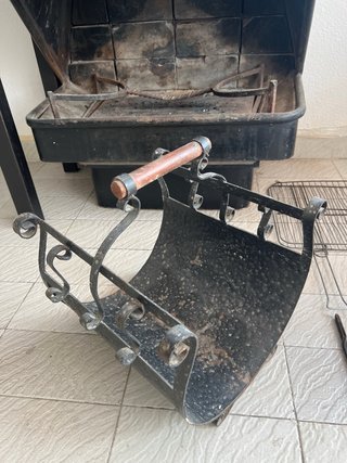 Leñero forja con madera