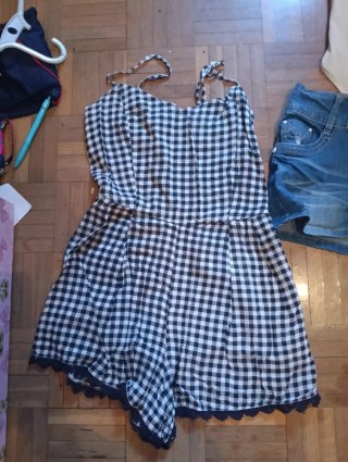 Conjunto Top Blanco y Falda Vaquera
