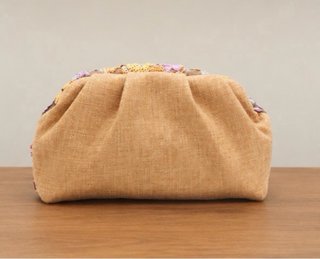 Pochette estiva ricamata floreale