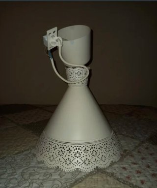 Lámpara de techo blanca metálica