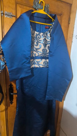 Vestido de fiesta, talla 54.