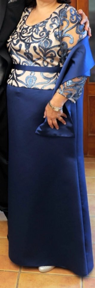 Vestido de fiesta, talla 54.