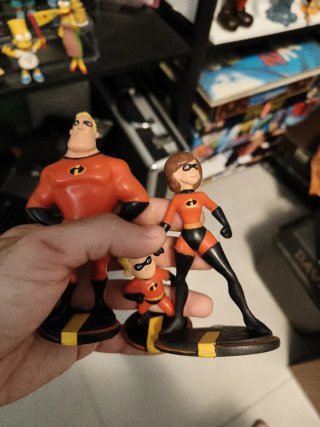 Adorabili pupazzi in PVC della famiglia Incredibili