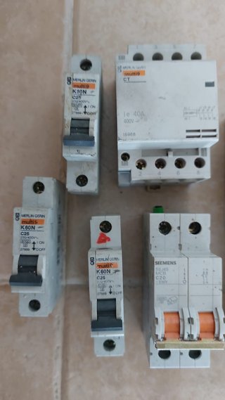 Interruptor Automático GE C40 EP64