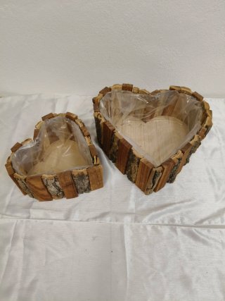 Maceteros Corazón Madera