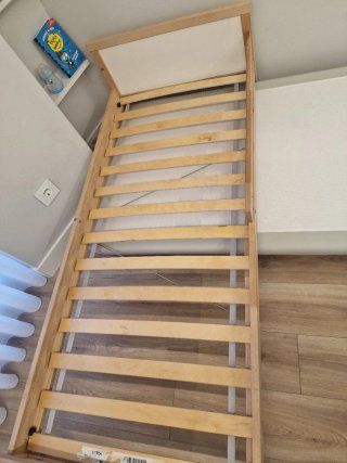 Estructura y colchon Cama IKEA SNIGLAR Madera