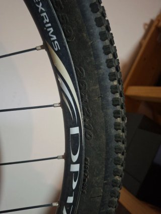 Bicicleta Cannondale Lefty + Giant