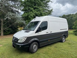 Alquiler furgoneta camper mercedes sprinter
