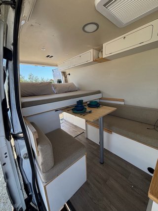 Alquiler furgoneta camper mercedes sprinter