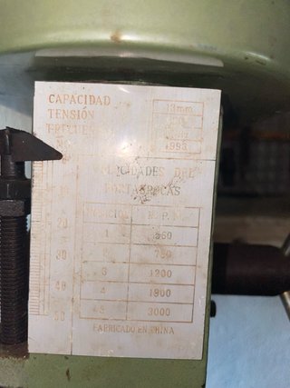 Taladro de columna vintage