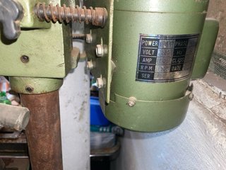 Taladro de columna vintage