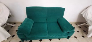 Sofá de 2 plazas de terciopelo verde
